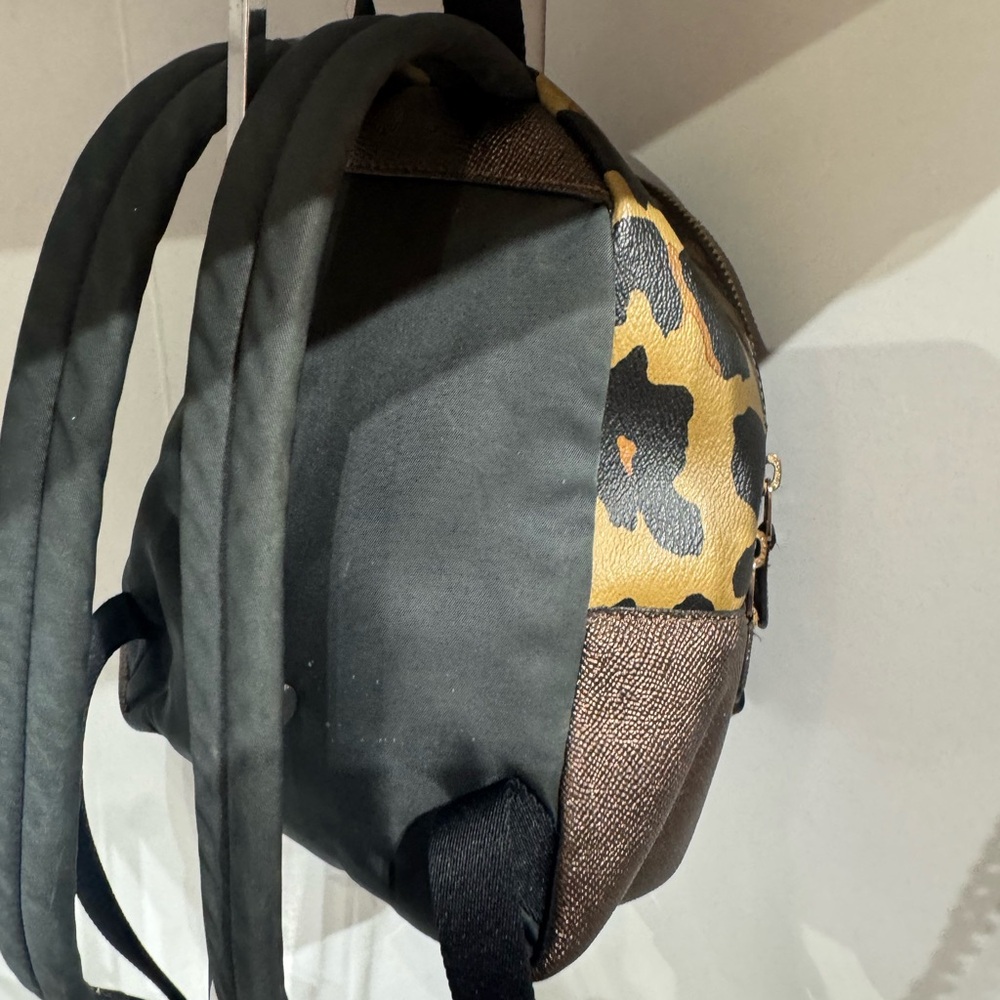 Coach Signature Brown Backpack - Picture 5 of 6